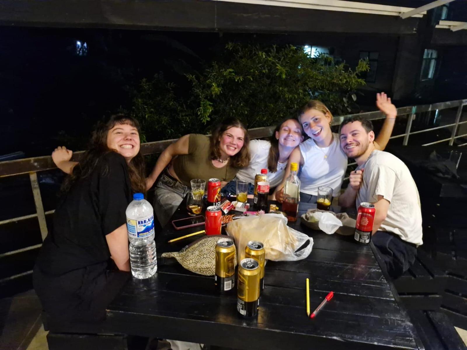 Hangover Hostels エッラ エクステリア 写真