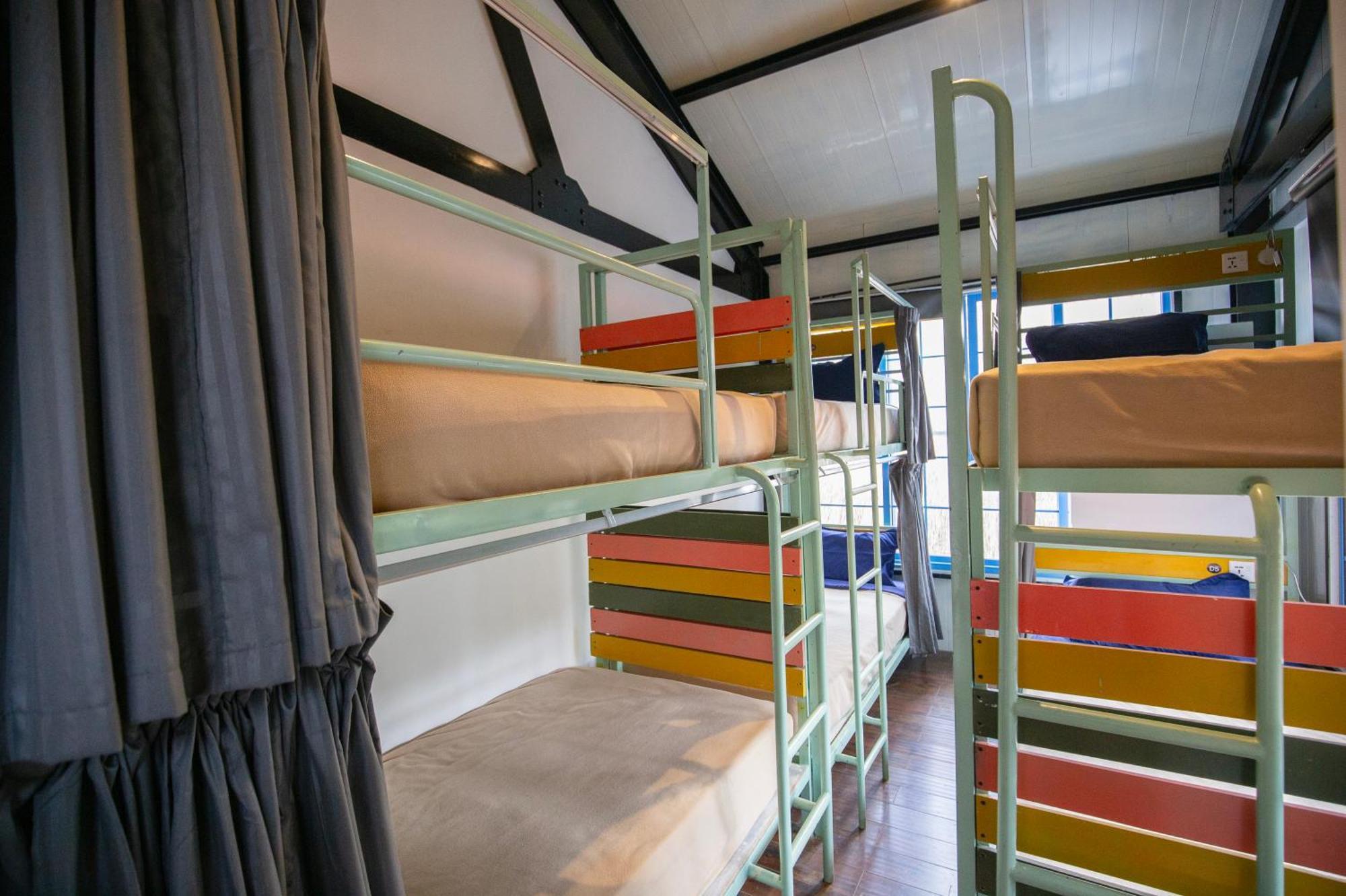 Hangover Hostels エッラ エクステリア 写真
