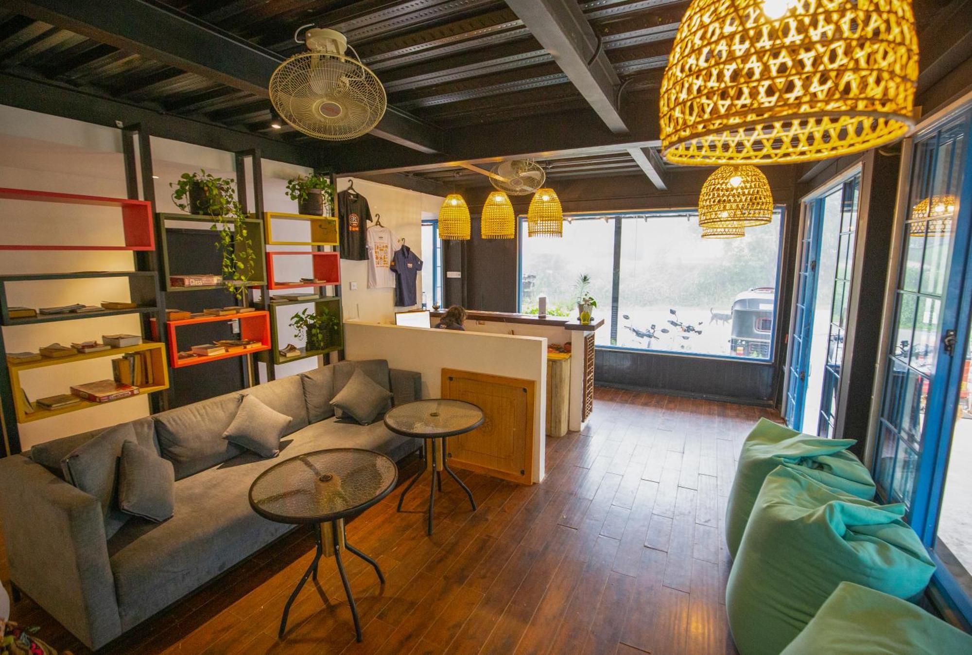 Hangover Hostels エッラ エクステリア 写真