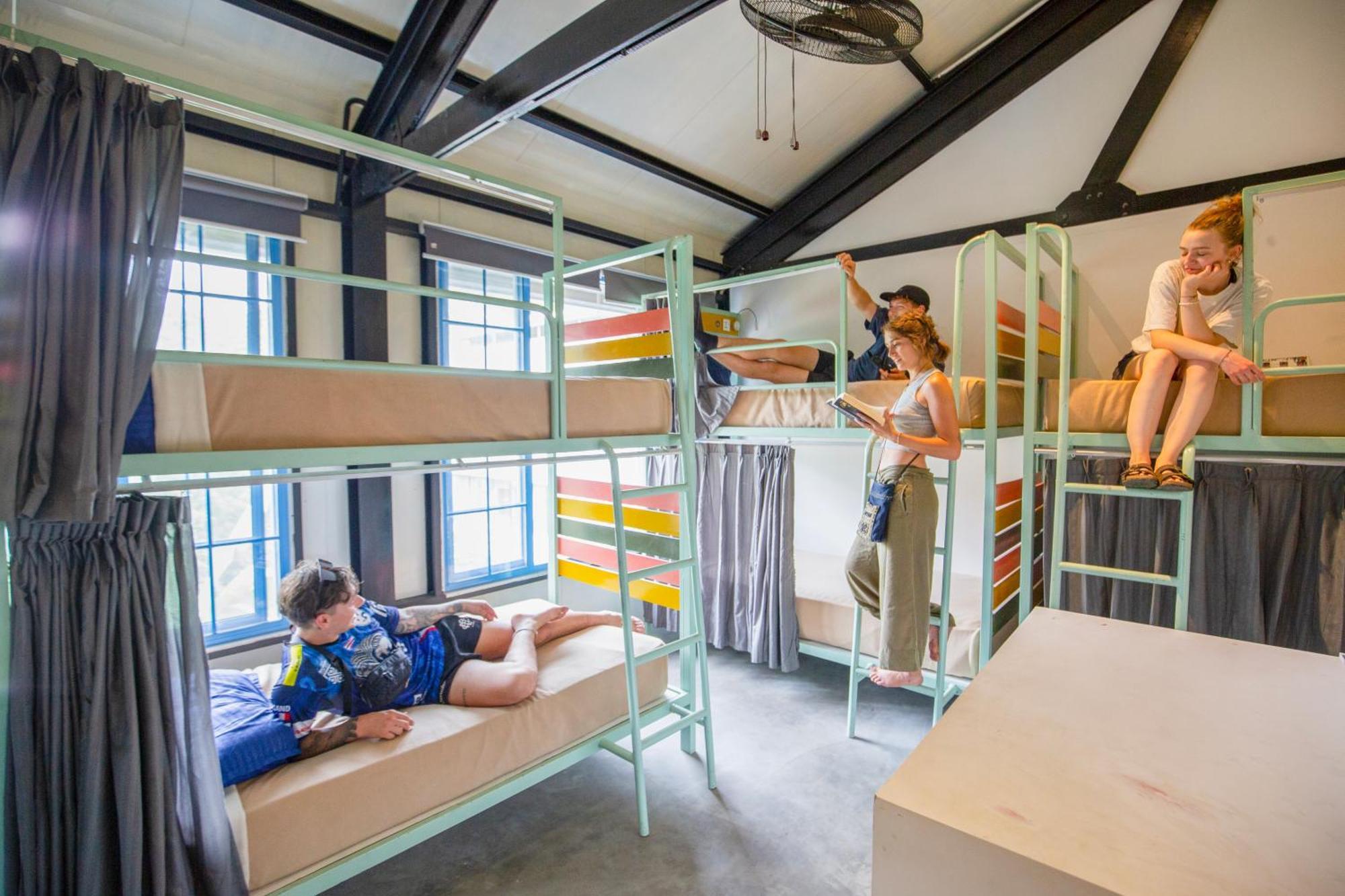 Hangover Hostels エッラ エクステリア 写真
